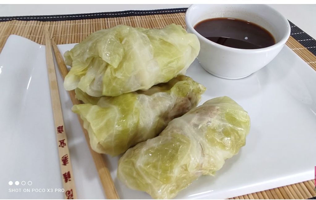 ROLLOS DE COL Y CARNE PICADA